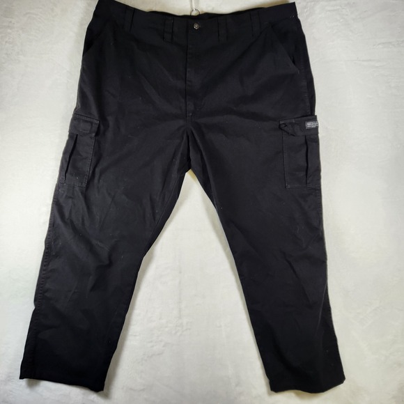 Wrangler Mens Cargo Pants Black Loose Fit Workwear Utility Pockets 46x30 NWT - Picture 1 of 7